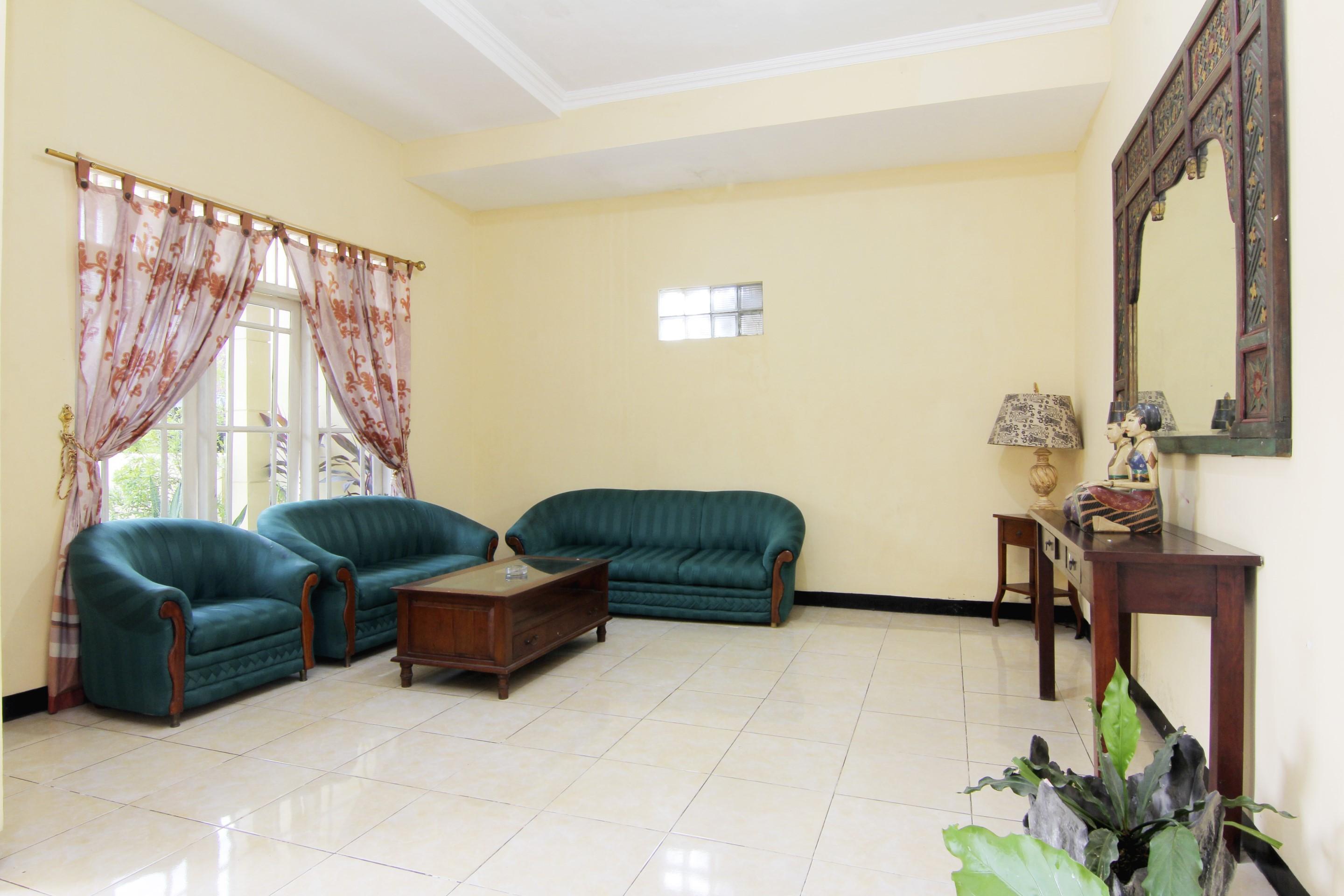 מלון Kejayan Jj House Gejayan מראה חיצוני תמונה